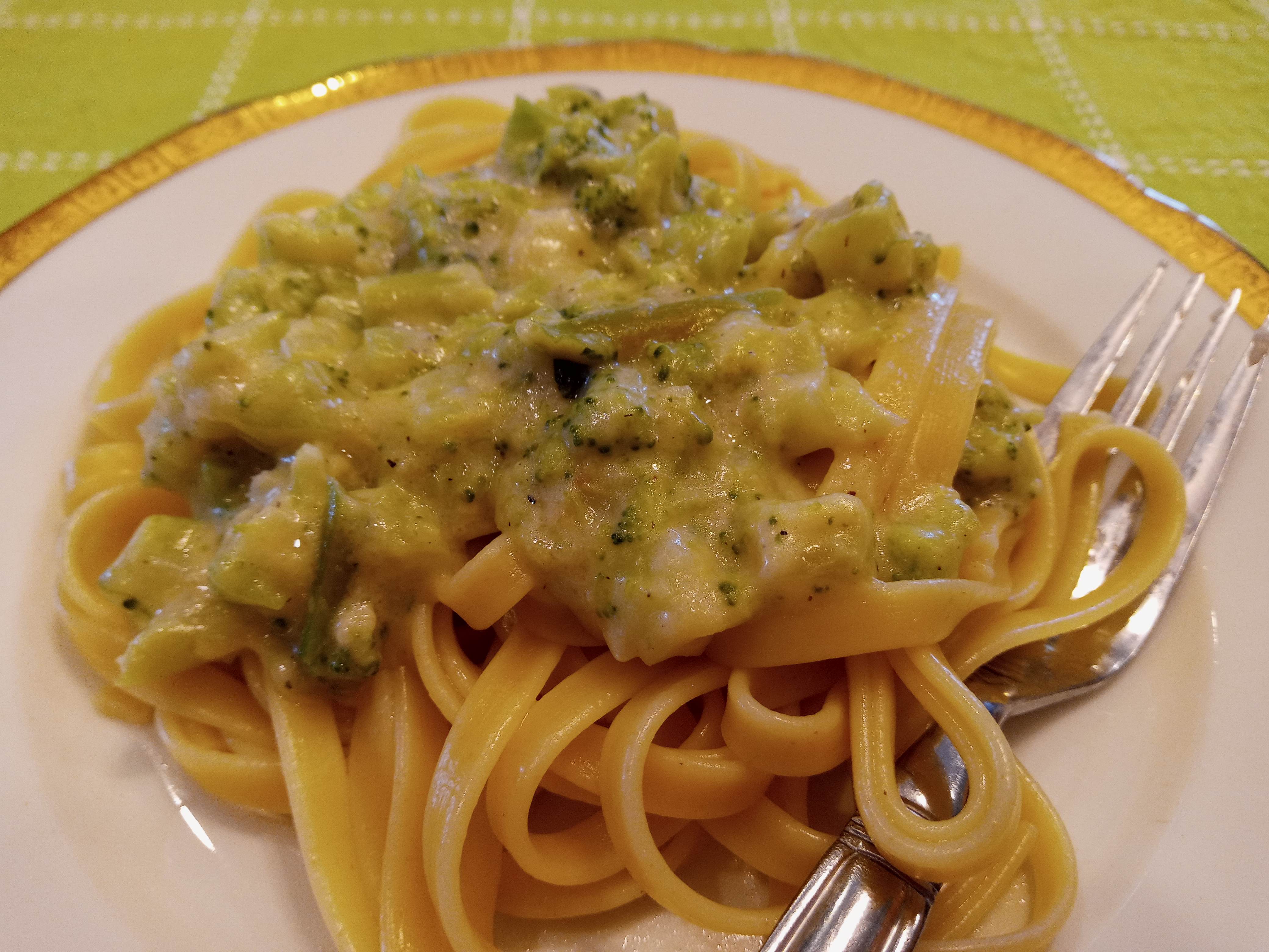 Broccoli Fettuccine Alfredo-image