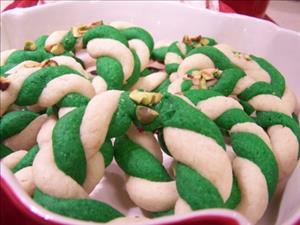 Pistachio Wreaths