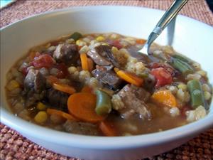 Slow Cooker Beef & Barley Soup