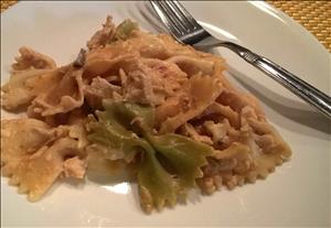 Slow Cooker Salsa Ranch Chicken Pasta