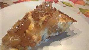 Caramel Apple Cheesecake Pie