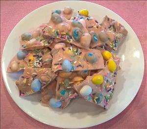 Mini Eggs Candy White Bark