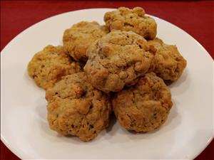 Cinnamon Oat Cookies