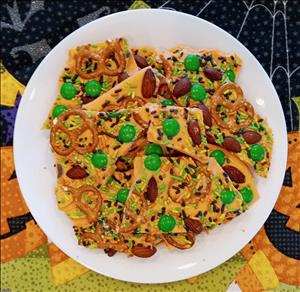 Halloween Chocolate Bark